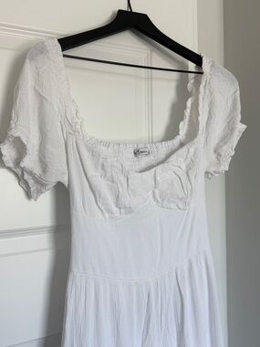 Hollister White Smocked Square Neck Maxi Dress Backless